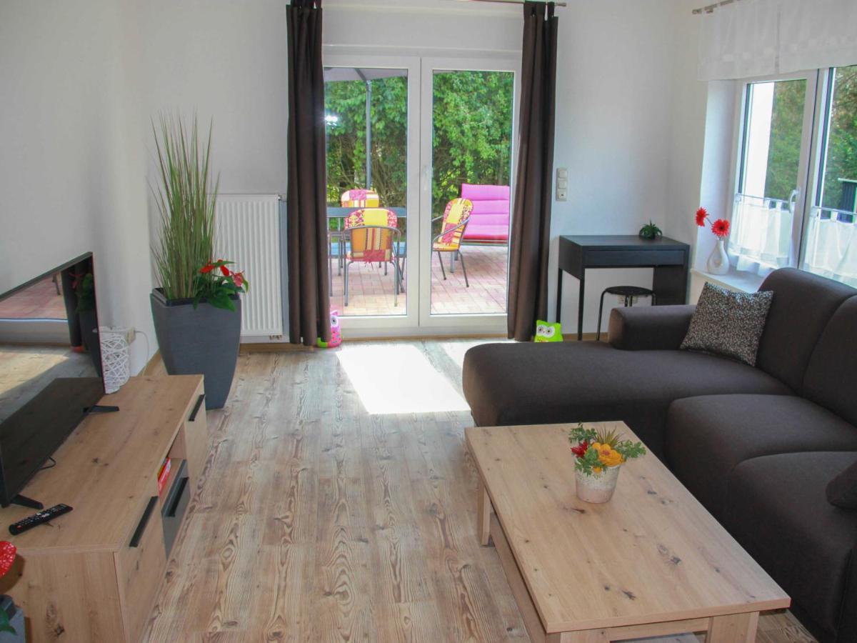 Ferienwohnung Am Alten Gutshaus Nossentiner Huette Eksteriør billede